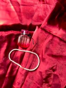 Crimson red tissue silk - Image 2