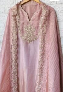 Rose pink silk suit - Image 2