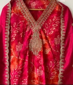 Bandhej suit set - Image 3