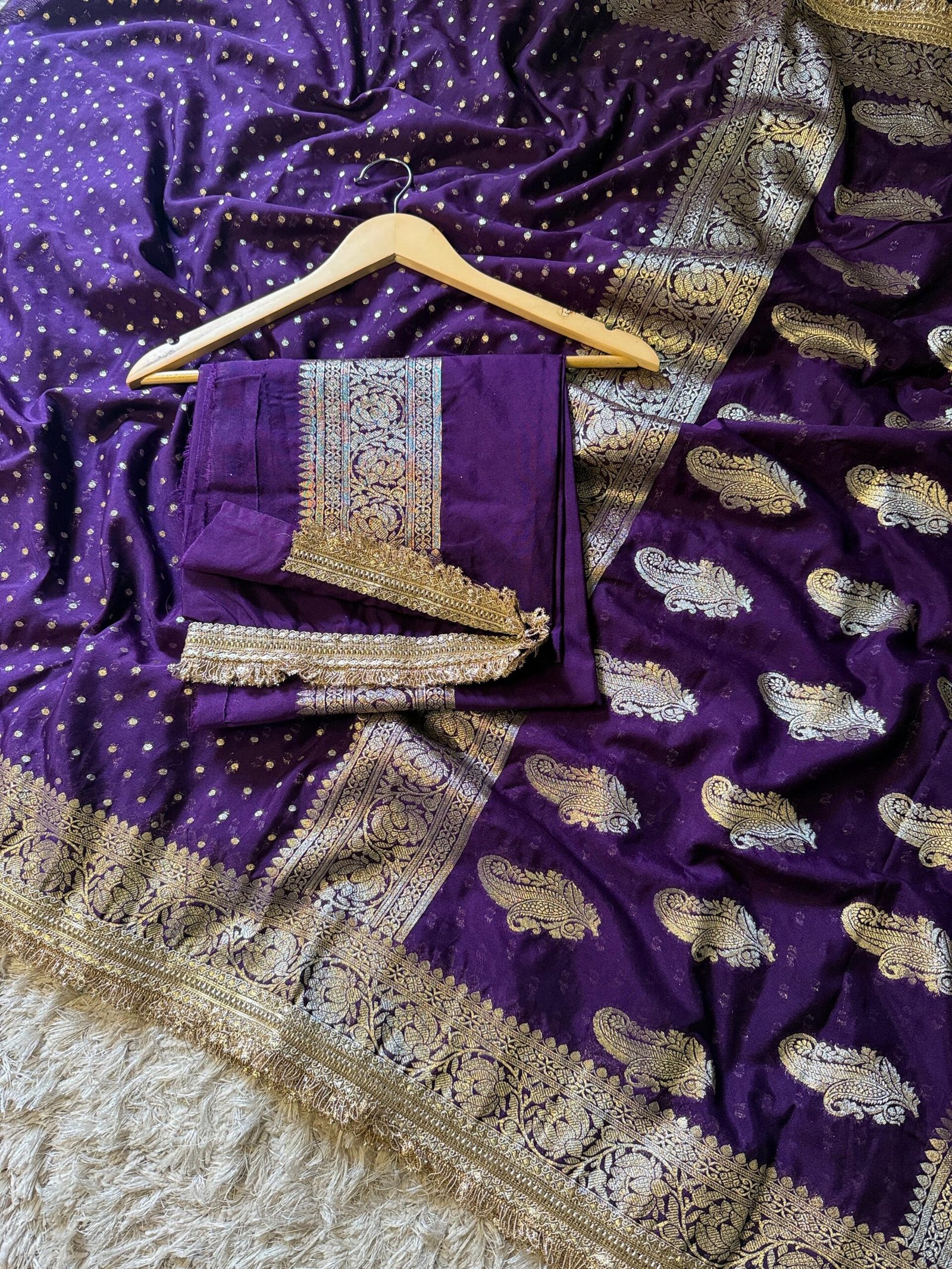 Pure banarasi silk saree - Image 9