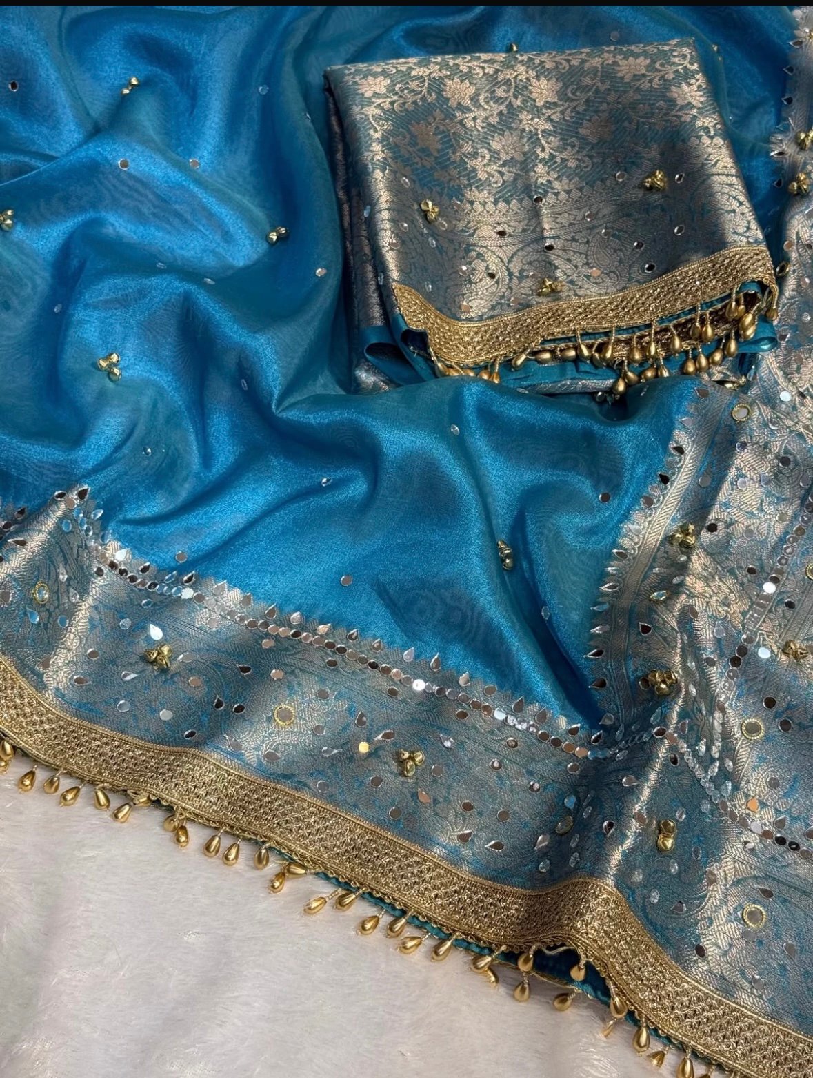 Firozi mirror ghungroo saree - Image 4